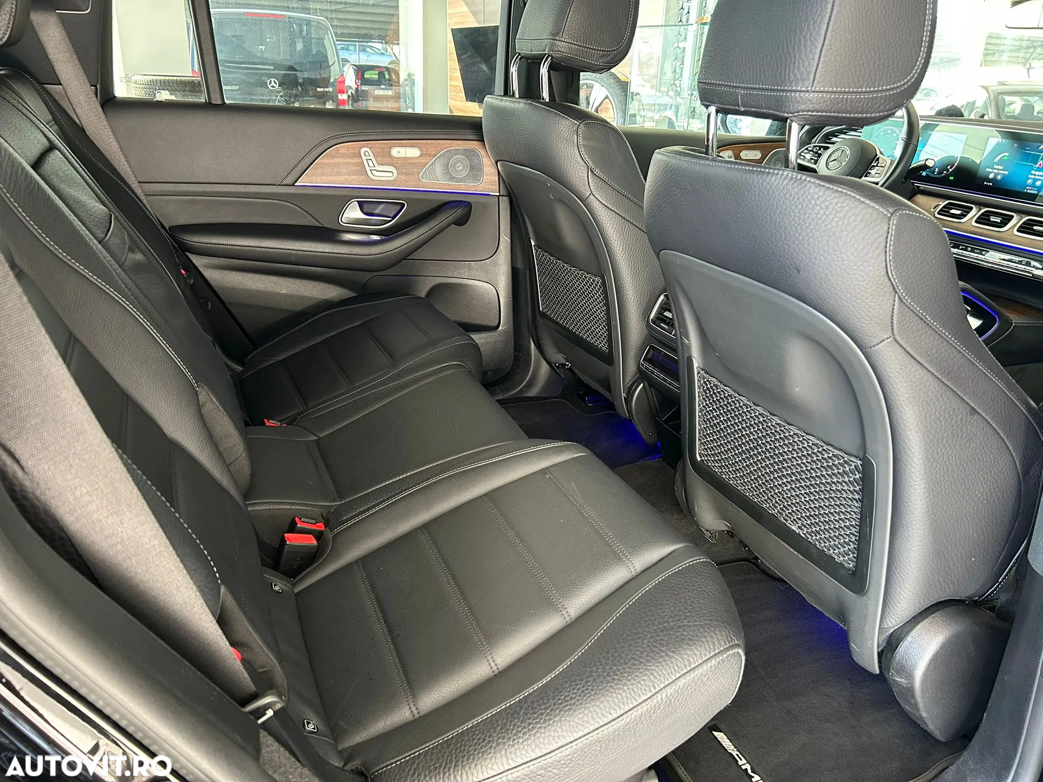 Mercedes-Benz GLS 400 d 4Matic 9G-TRONIC - 28