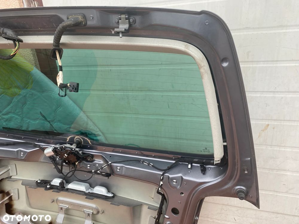 KLAPA TYLNA VOLKSWAGEN VW TOURAN I 03-10 - 10