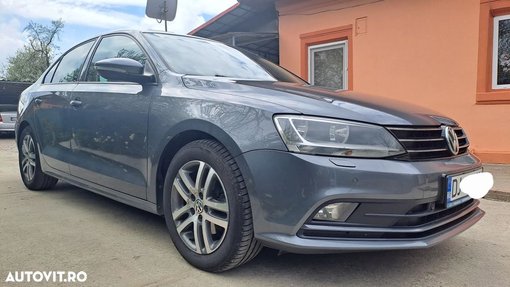 Volkswagen Jetta 2.0 TDI Comfortline - 15