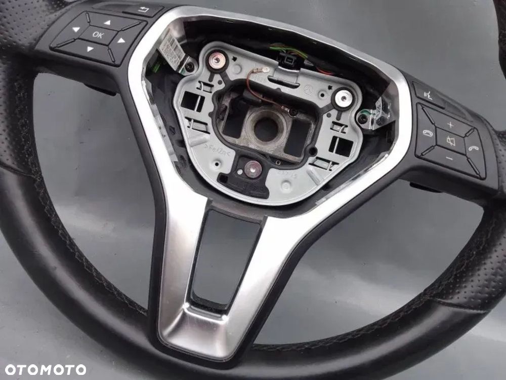 Kierownica Multifunkcja Łopatki Skóra Mercedes W218 W212 Lift A2184600876 - 3