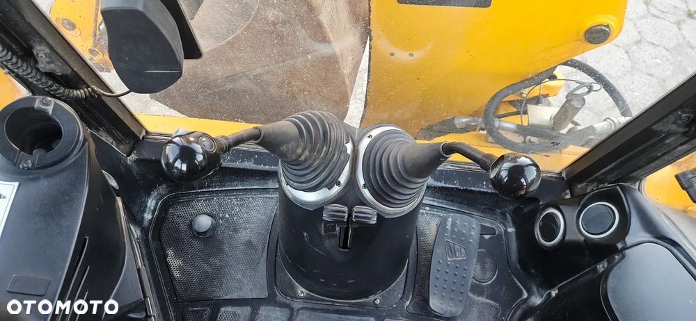 JCB 3CX - 10