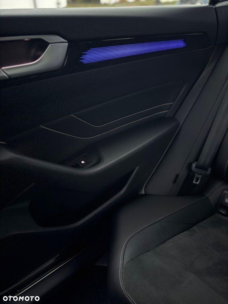 Volkswagen Arteon 2.0 TSI R-Line DSG - 38