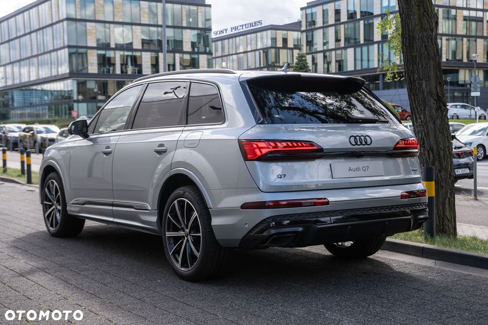 Audi Q7 60 TFSI e PHEV Quattro S Line Tiptr - 4