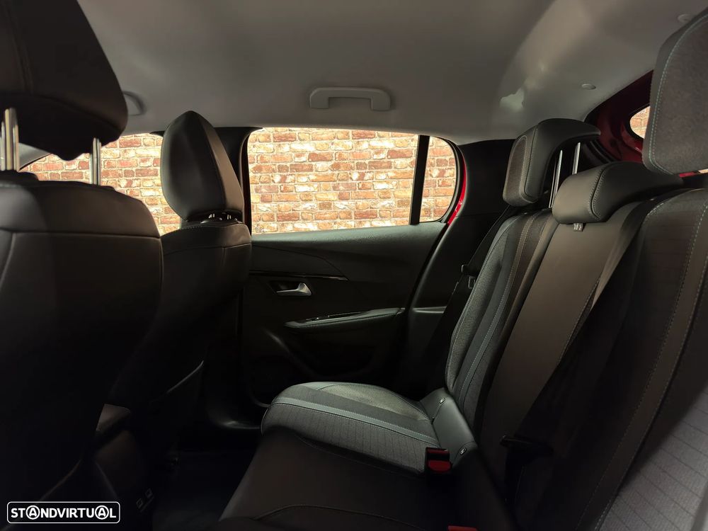 Peugeot e-208 Allure+ - 13