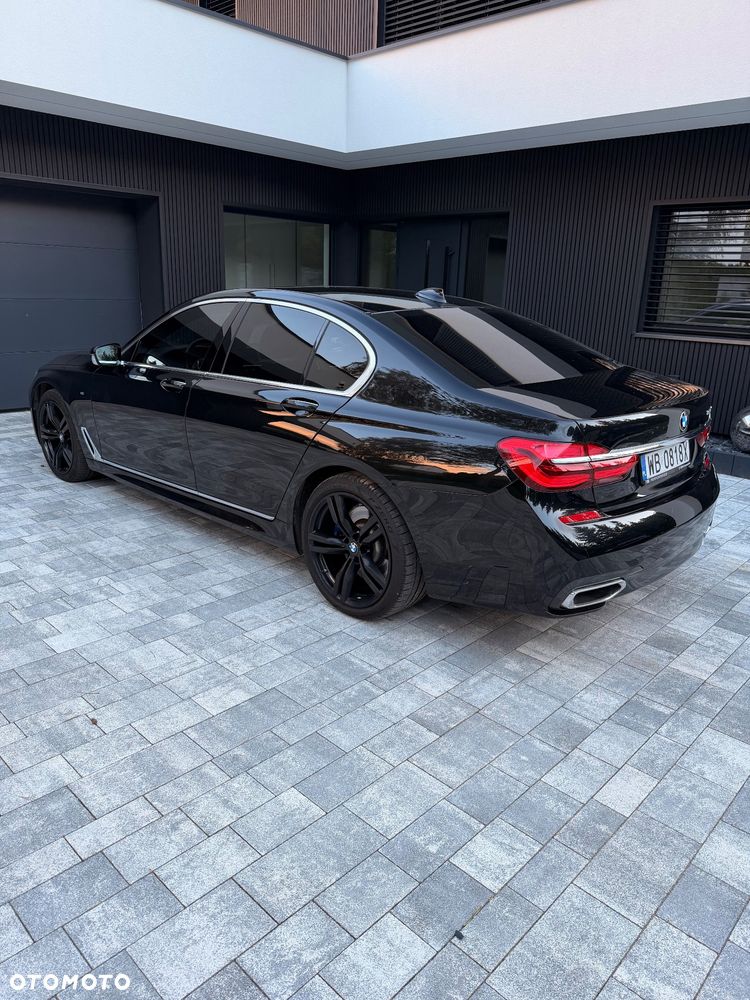 BMW Seria 7 750d xDrive - 21