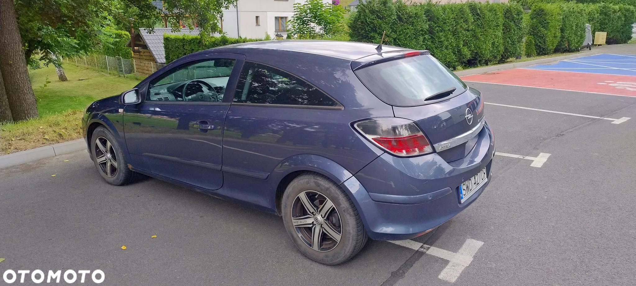 Opel Astra GTC 1.6 - 10