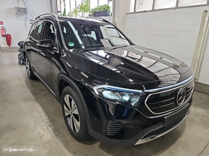 Mercedes-Benz EQB - 3