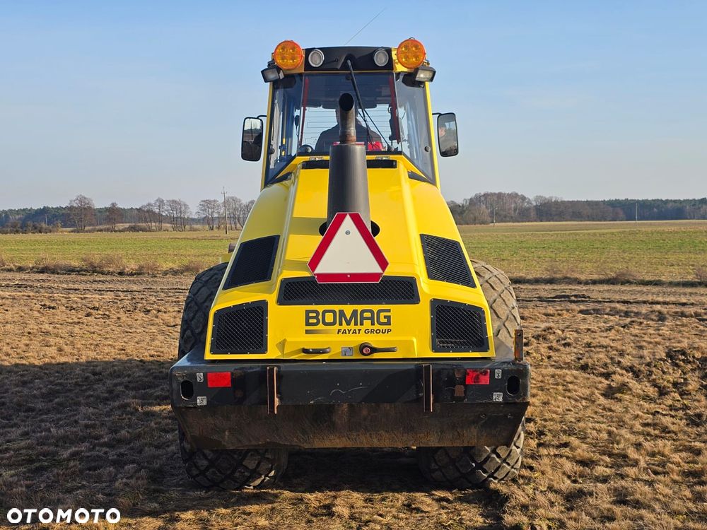 Bomag BW 213 DH4 - 6