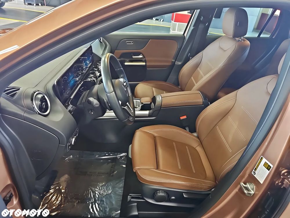 Mercedes-Benz GLA 250 4-Matic AMG Line - 7