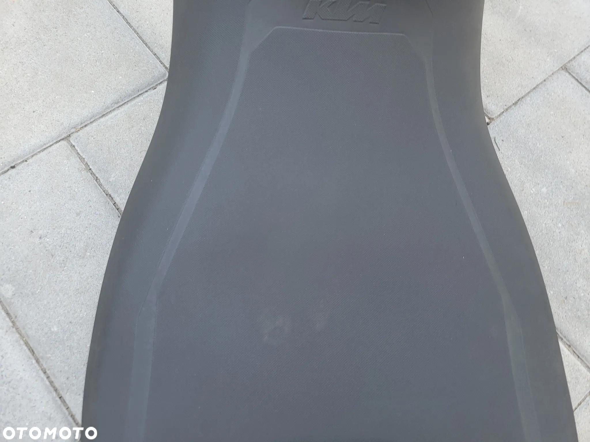 Siedzenie kierowcy, fotel, kanapa przód KTM 125 390 Duke - 4