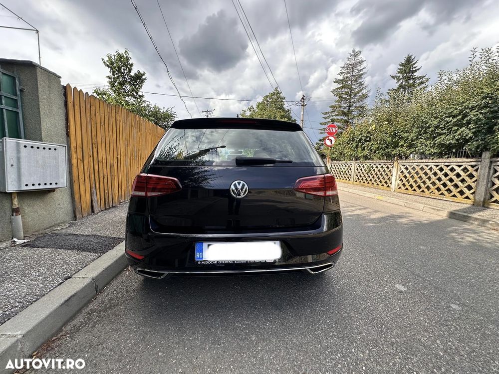 Volkswagen Golf - 5