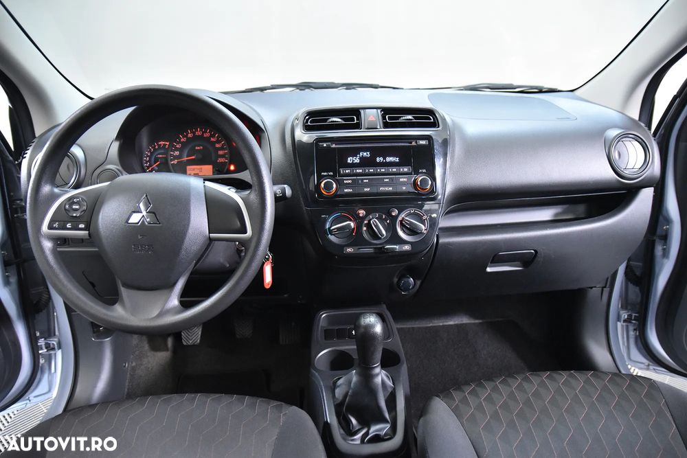 Mitsubishi Space Star - 9