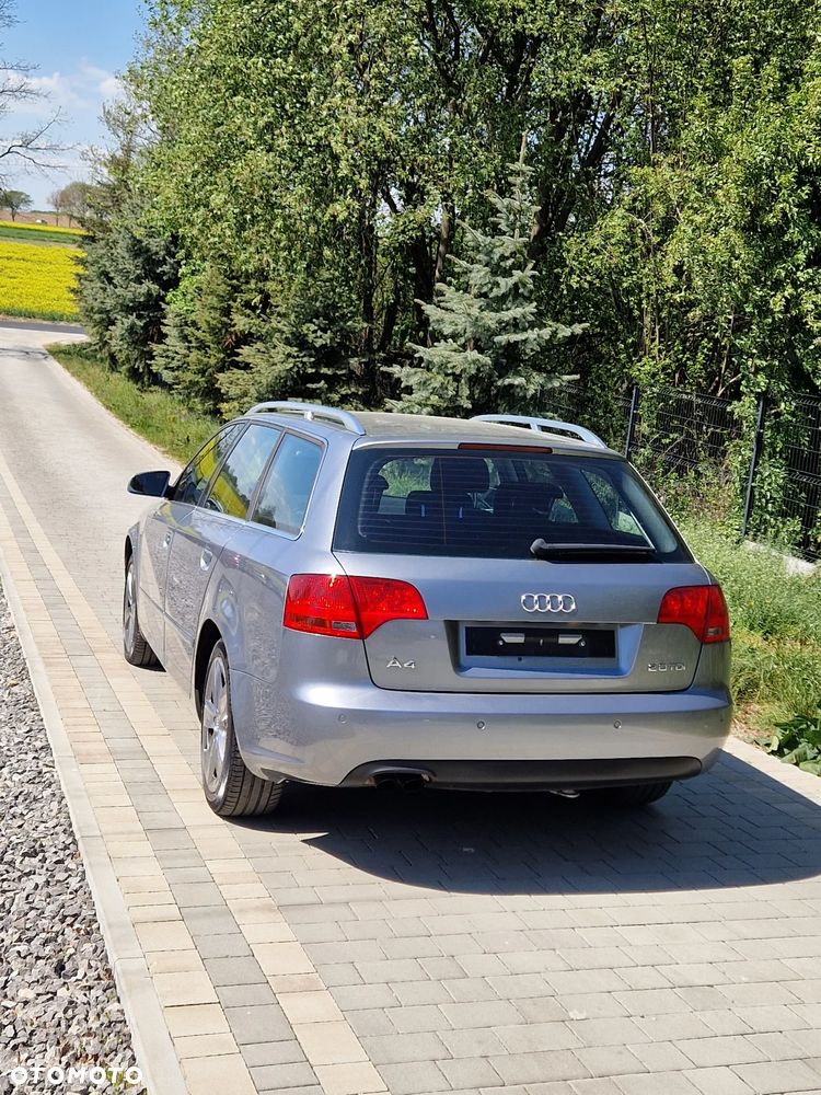 Audi A4 Avant 2.0 TDI DPF - 11
