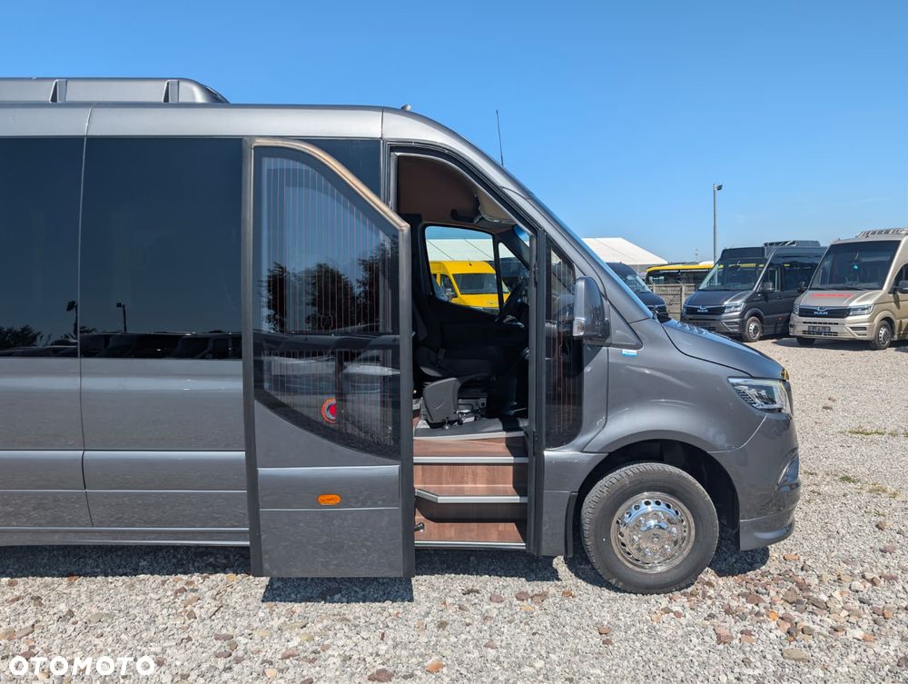 Mercedes-Benz Sprinter 519 - 16