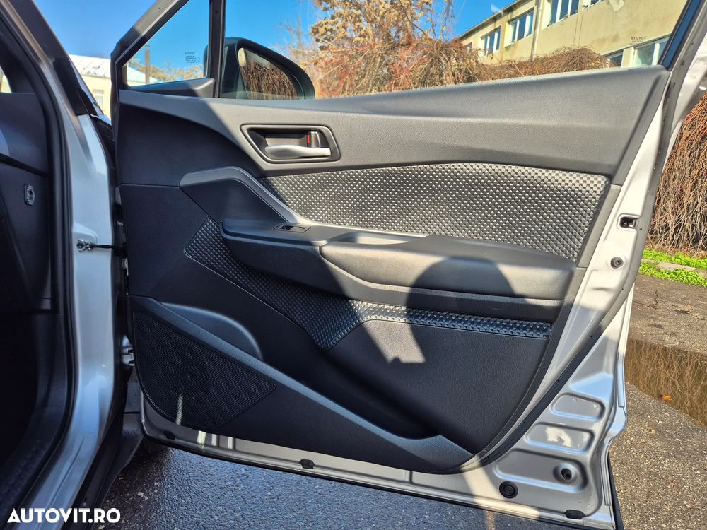 Toyota C-HR Hybrid Business-Edition - 24