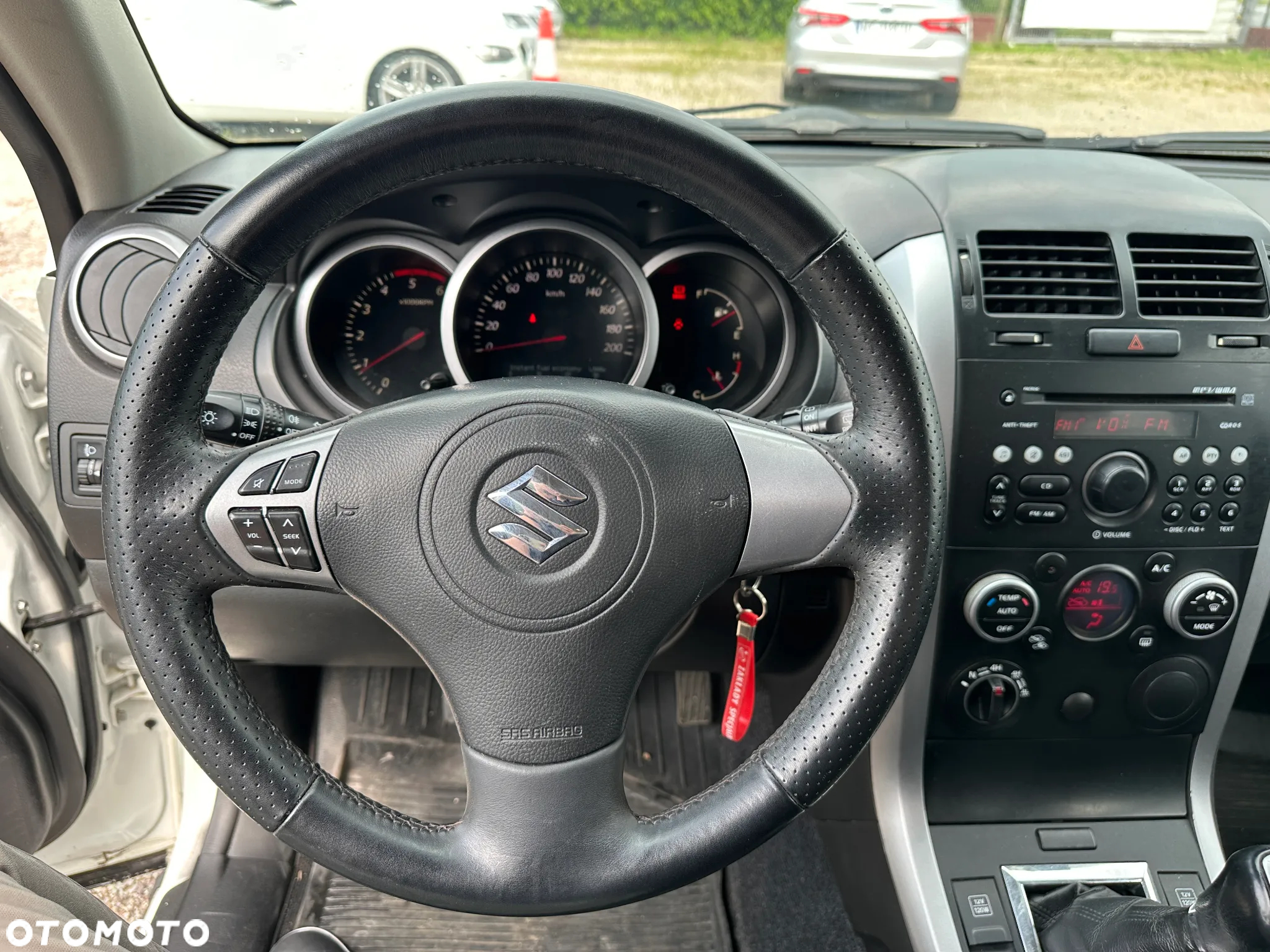 Suzuki Grand Vitara - 20