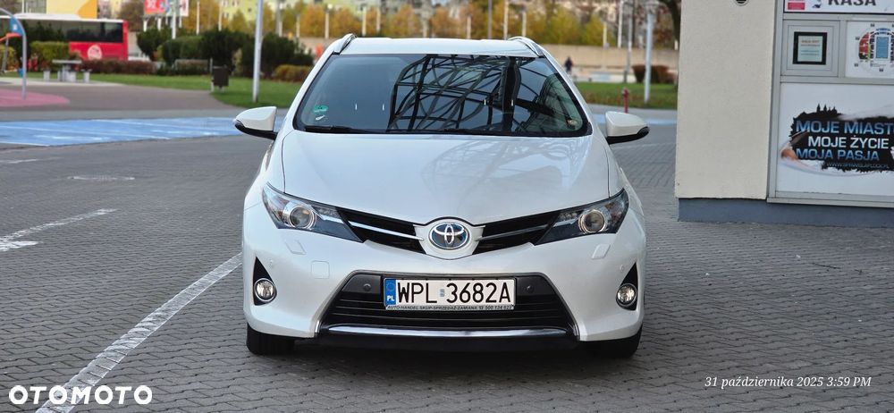 Toyota Auris 1.8 HSD Luna - 19