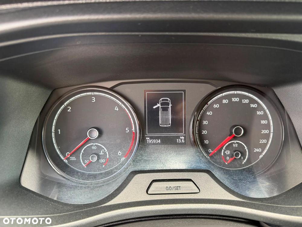 Volkswagen Caravelle 2.0 TDI L2 Highline - 9