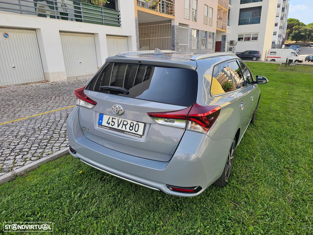 Toyota Auris Touring Sports 1.4 D-4D Comfort+Pack Sport - 11
