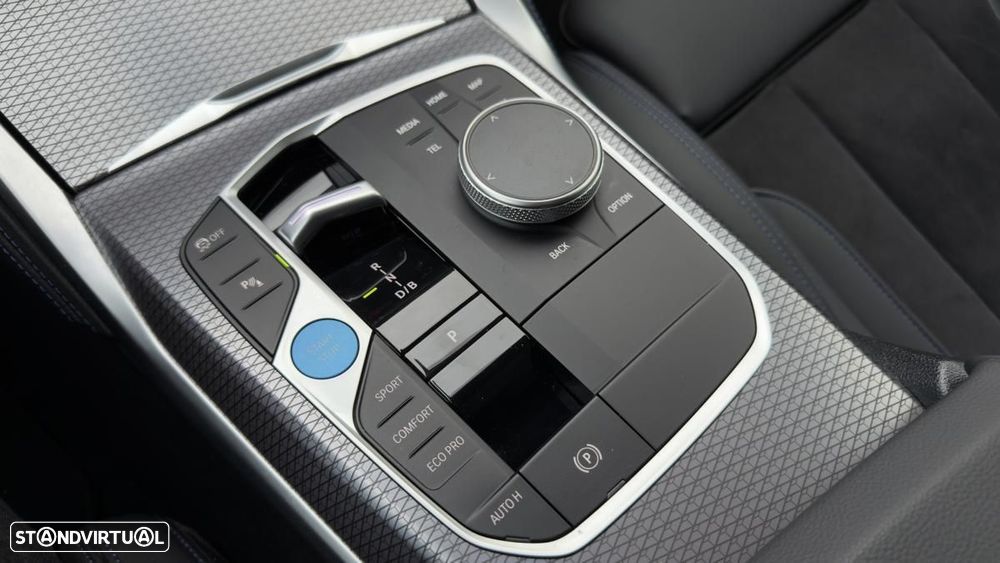 BMW i4 eDrive40 - 21