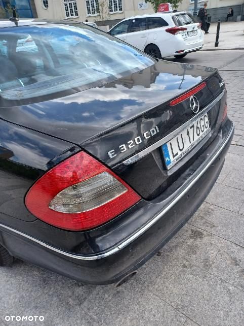 Mercedes-Benz Klasa E 320 CDI 4-Matic Avantgarde - 8