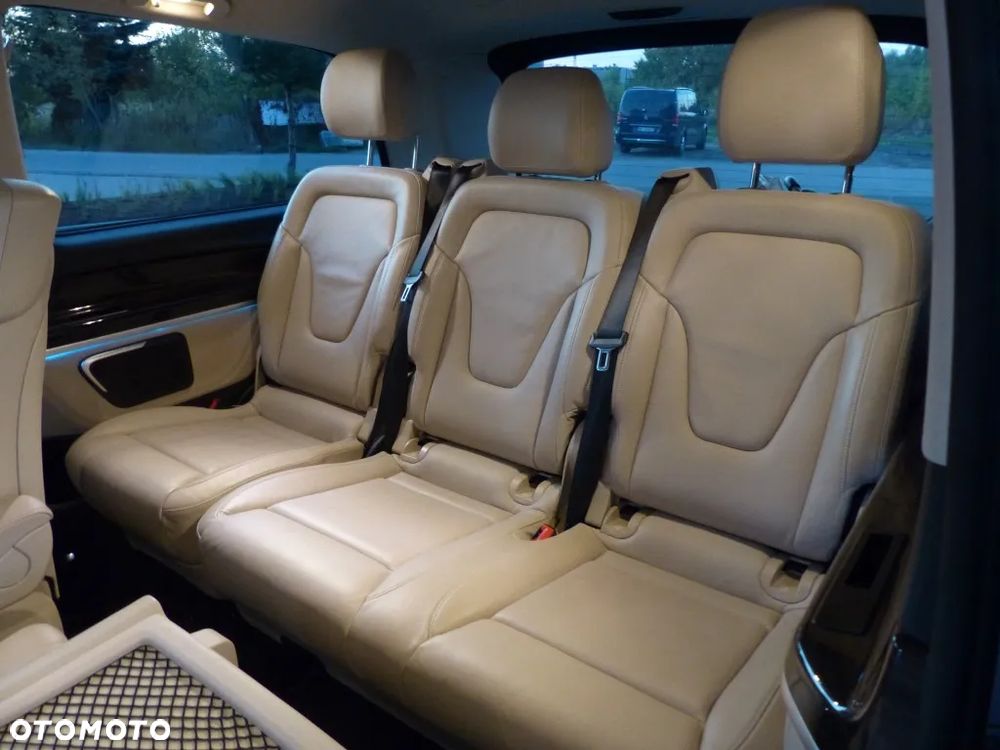 Mercedes-Benz Klasa V 300 d 4-Matic Avantgarde 9G-Tronic (d³ugi) - 21