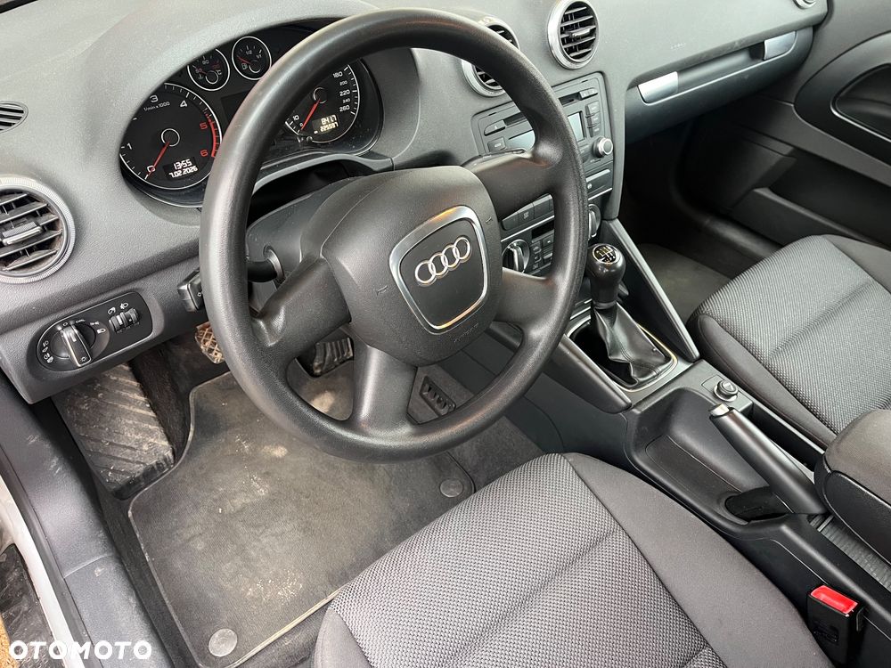 Audi A3 3-drzwiowe 1.9 TDI Ambition - 17