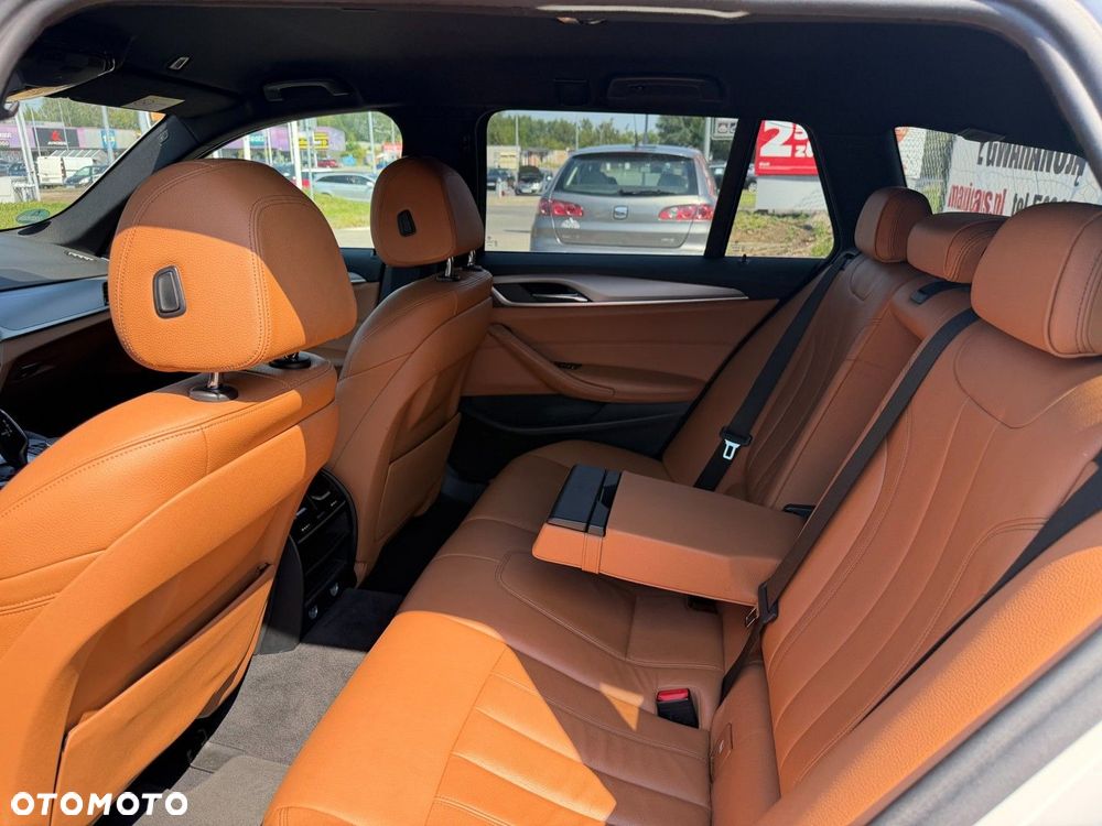 BMW Seria 5 520d Luxury Line - 14