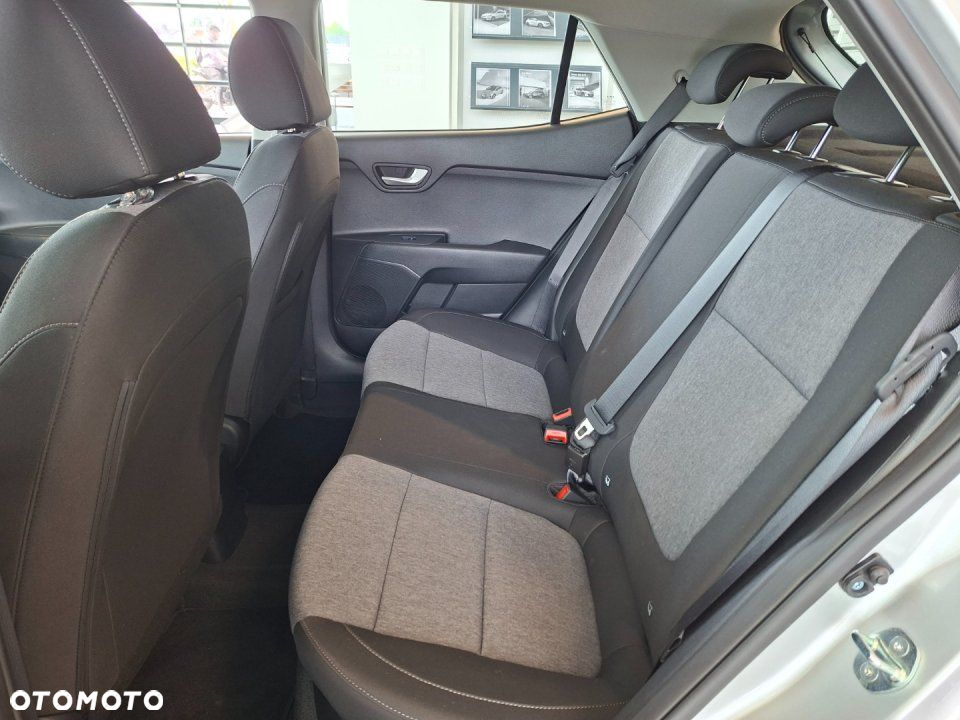 Kia Stonic - 28