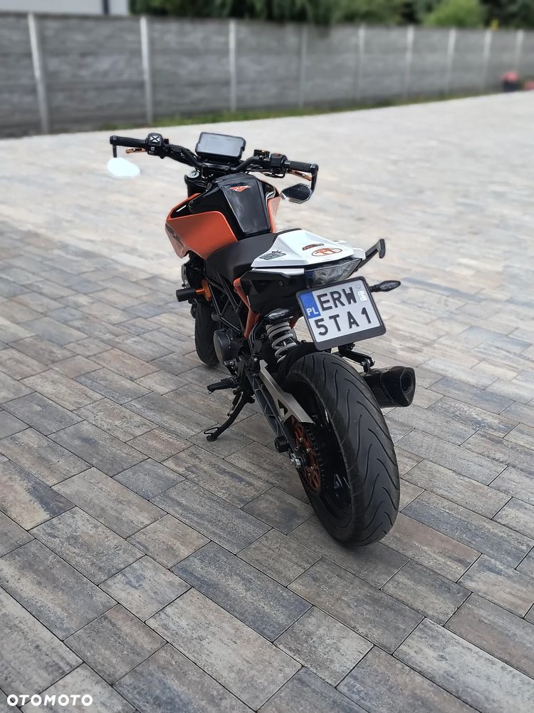 KTM Duke 125 - 14