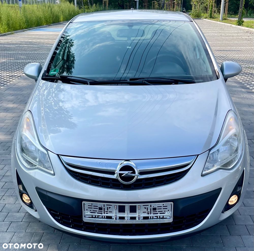 Opel Corsa 1.2 16V Cosmo - 3