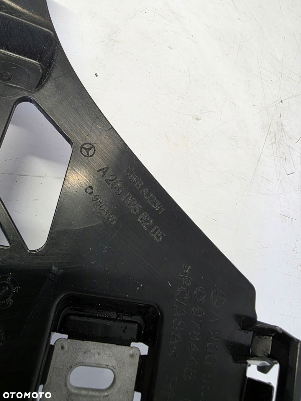 Ślizg zderzaka lewy tył MERCEDES C klasa W206 A2068808201 - 6