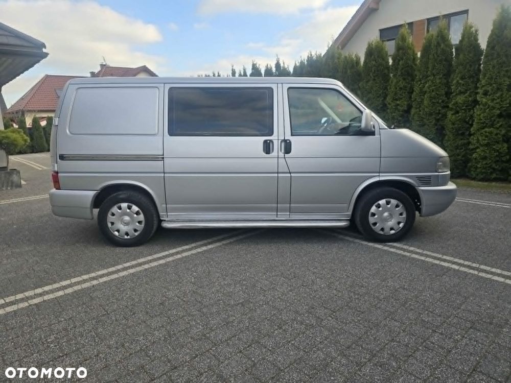Volkswagen Transporter - 2