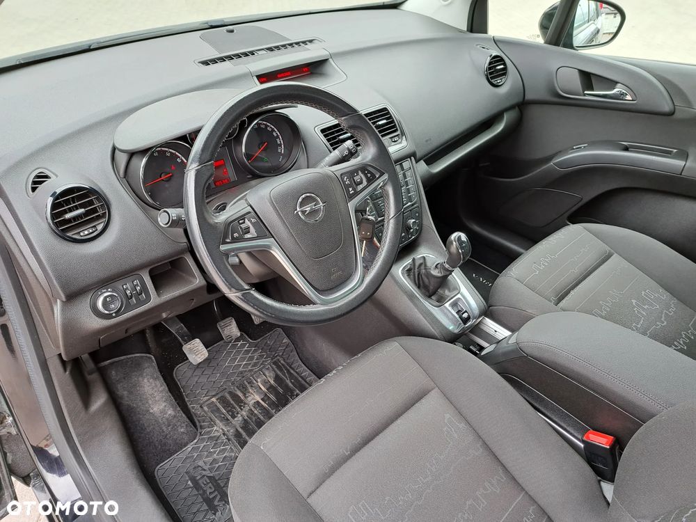 Opel Meriva - 14