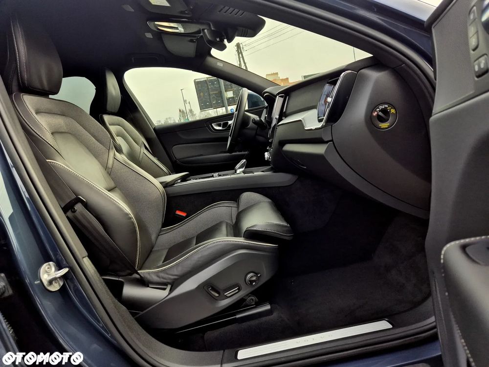 Volvo XC 60 B4 D AWD Geartronic Inscription - 13