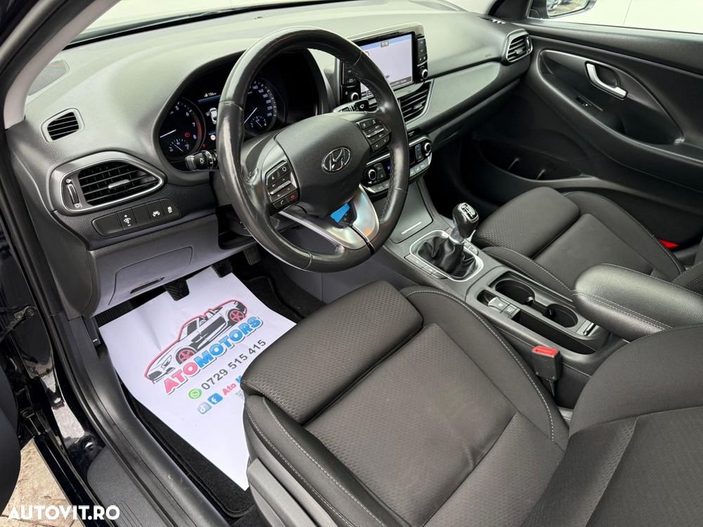 Hyundai i30 1.4 T-GDI Fastback Premium - 11