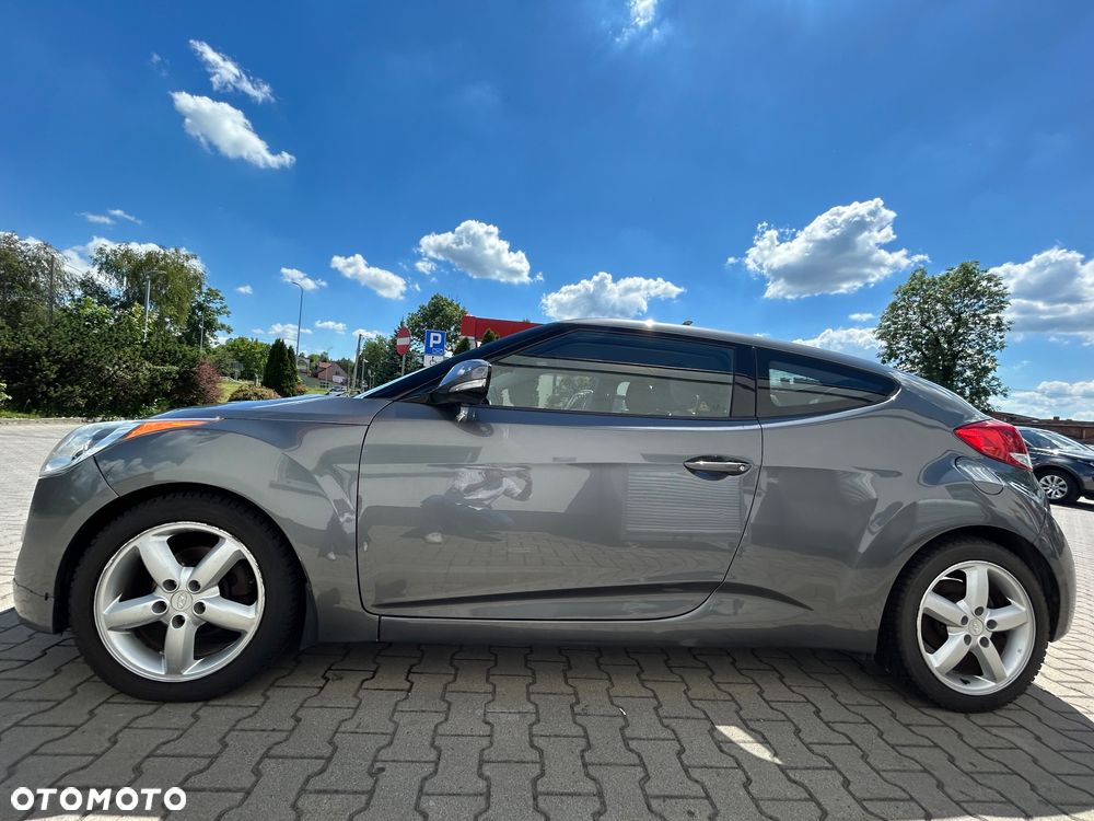 Hyundai Veloster 1.6 GDI Comfort - 8