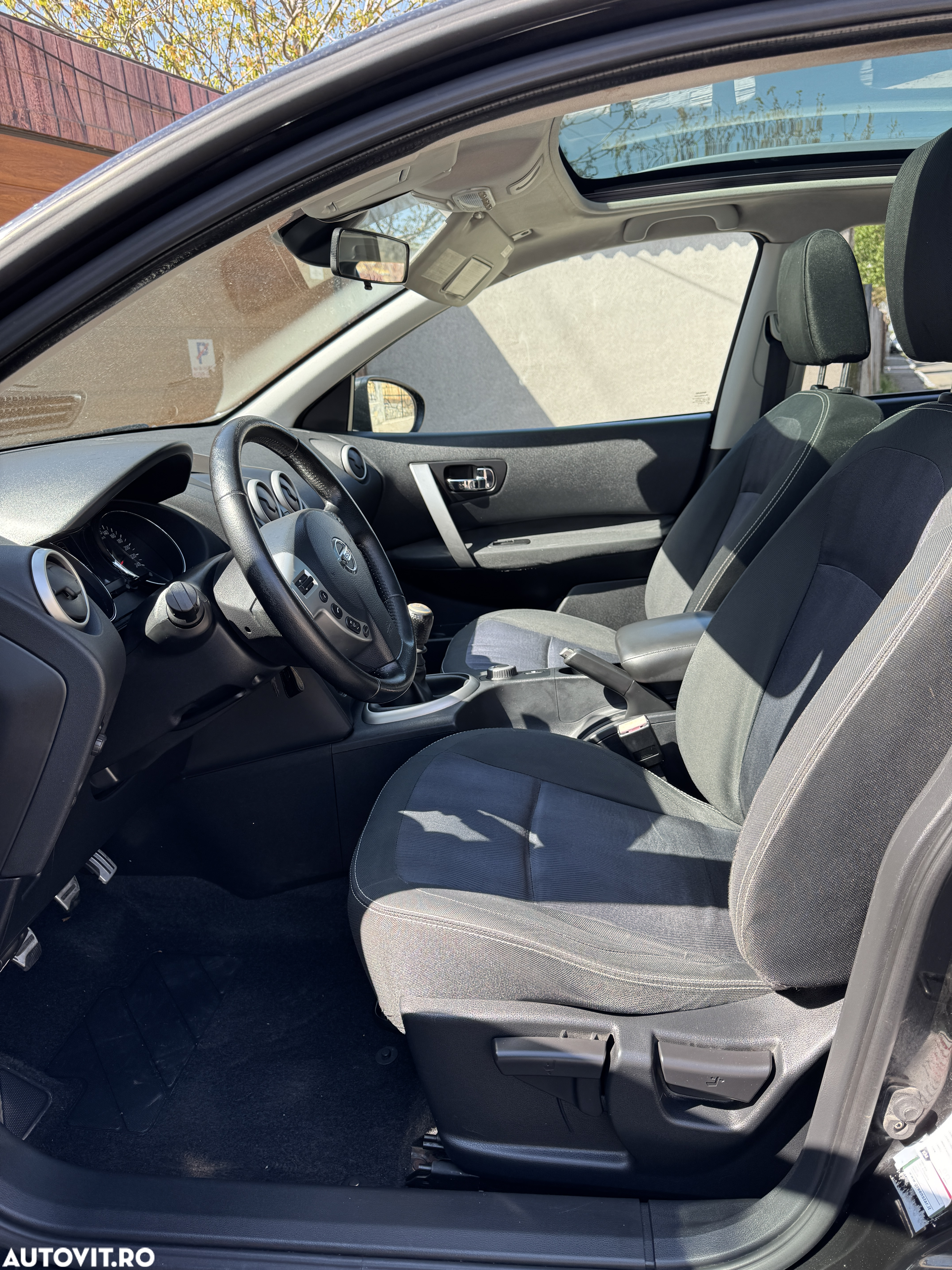 Nissan Qashqai 2.0 dCi DPF 4x4 tekna - 8