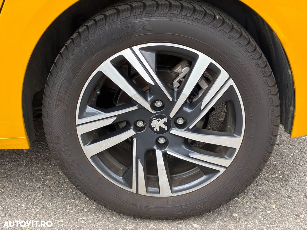 Peugeot 208 1.2 L PureTech STT EAT8 Allure Pack - 14