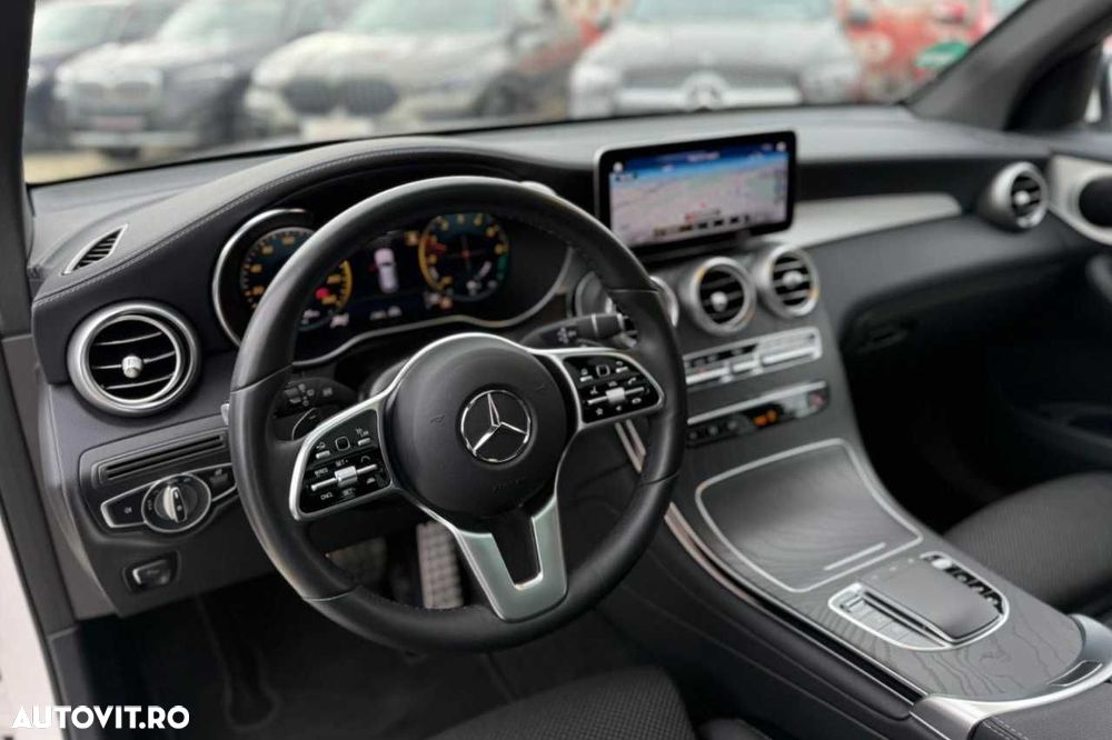 Mercedes-Benz GLC - 26
