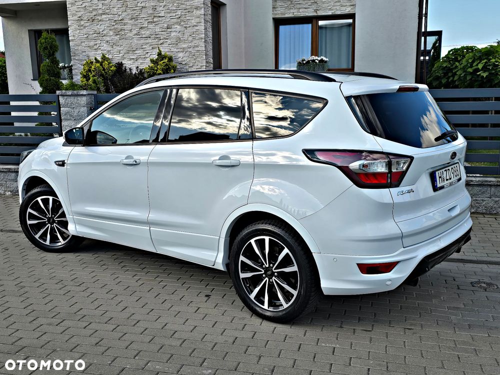 Ford Kuga 1.5 EcoBoost 2x4 ST-Line - 16