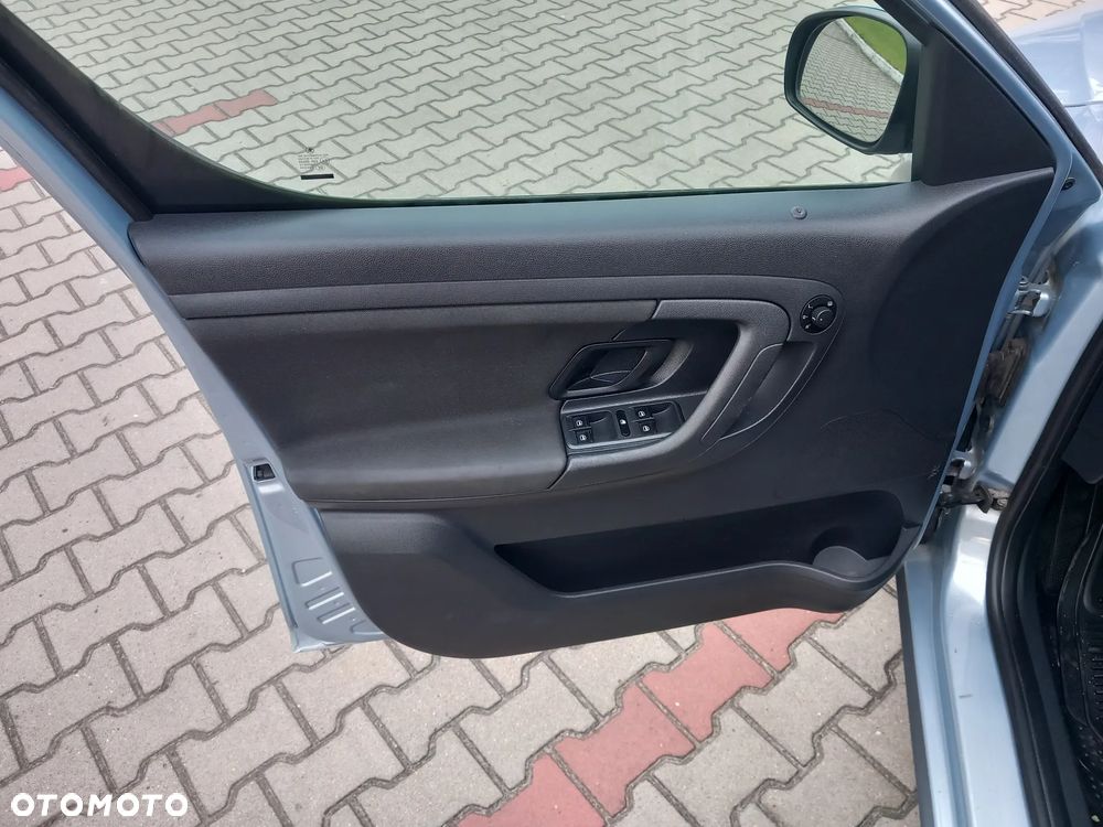 Skoda Roomster 1.6 TDI DPF Scout - 35