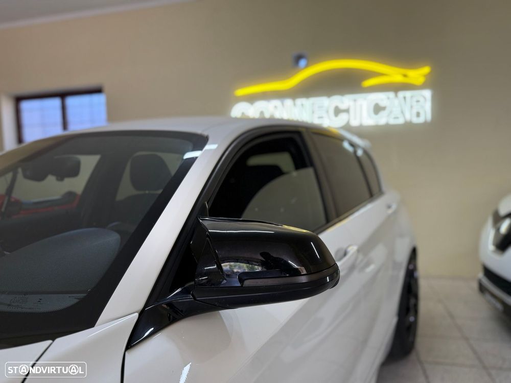 BMW 116 d Pack M - 12