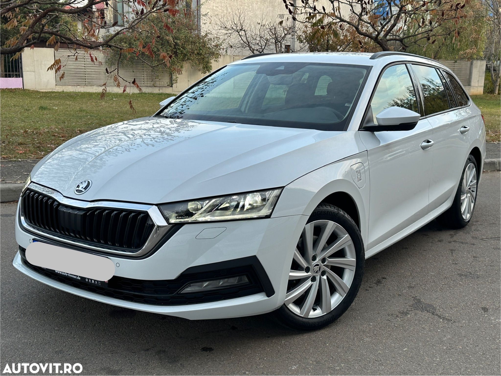 Skoda Octavia Combi 1.4 TSI iV DSG First Edition - 1