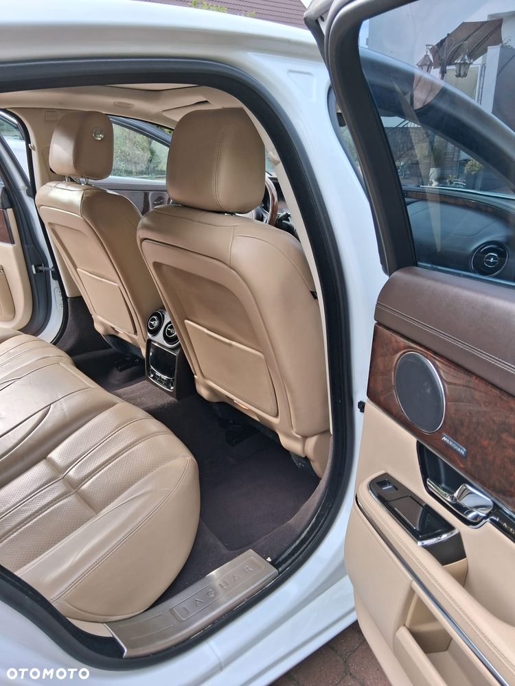 Jaguar XJ 3.0 V6 Kompressor Portfolio - 8