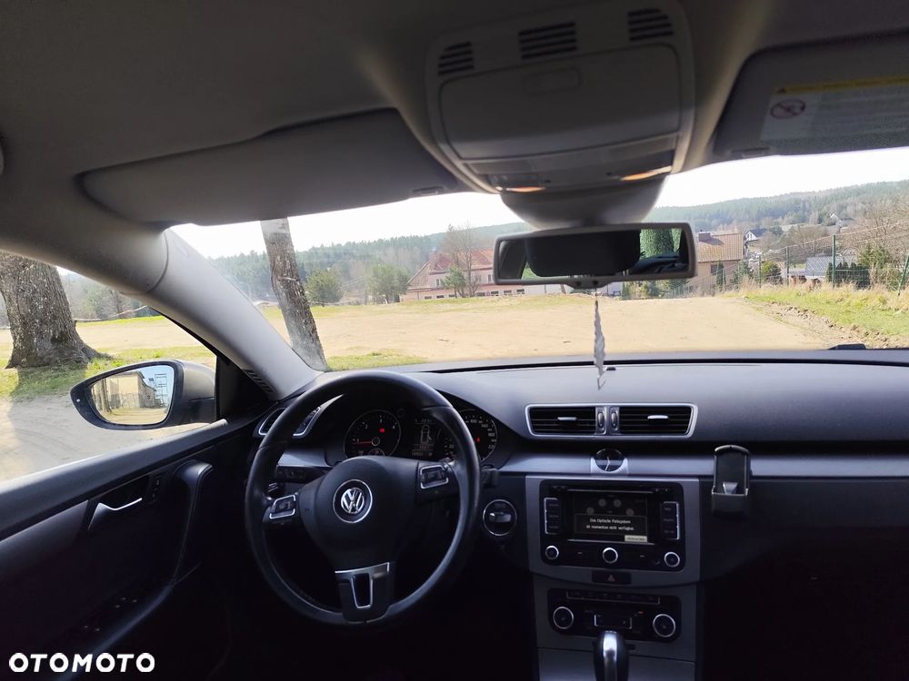 Volkswagen Passat 2.0 TDI Sportline DSG - 33