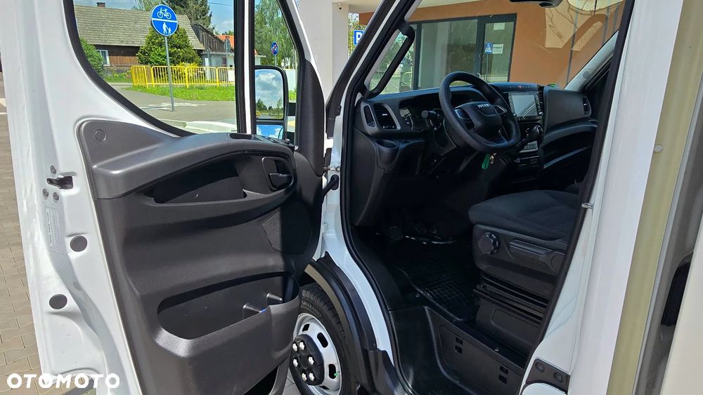 Iveco ❗️❗️DAILY 3.0 180Km 50C18 JAK NOWY ❗️❗️NOWY MODEL / ZABUDOWA 8 PALET DPR / CHŁODNIA MROŹNIA -32 +32 / ZASILANIE 230V / PIERWSZY WŁASCICIEL / NAVI / KAMERA COFANIA / TEMPOMAT / BLIŹNIAKI / GRUBA SCIANKA / AGREGAT CARRIER XARIOS 350 / WERSJA WZMOCNIONA / SERWIS ASO / SALON POLSKA / LIFT❗❗ JAK Z SALONU - NOWY -❗❗ - 36