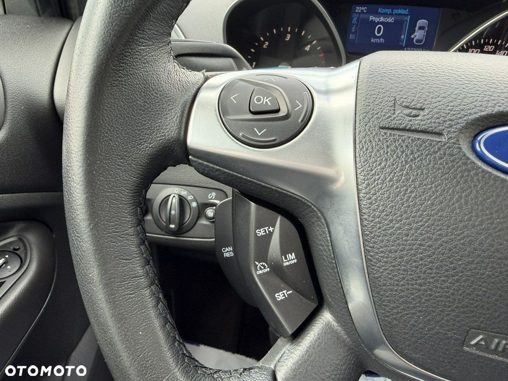Ford Kuga - 19