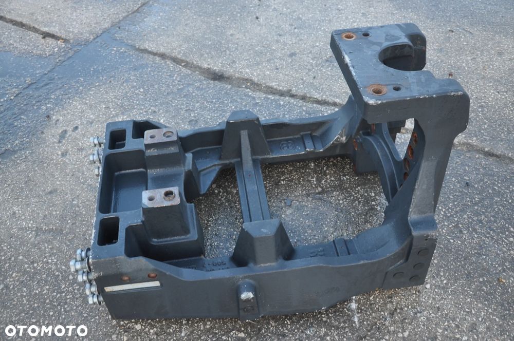 WSPORNIK RAMA DEUTZ FAHR 8280 TTV - 5