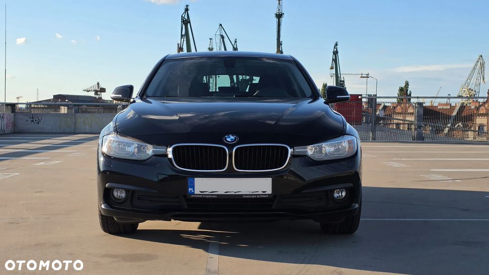 BMW Seria 3 320d - 5